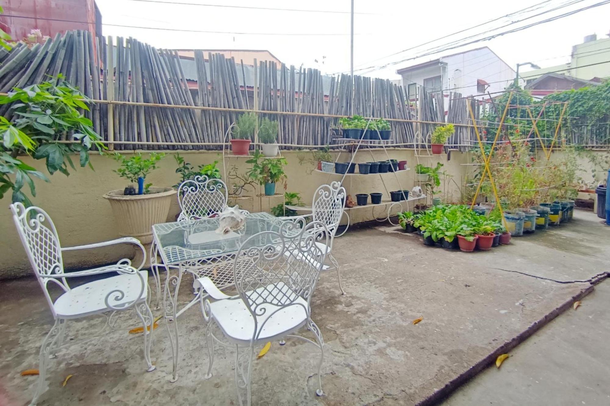 Paranaque City Bed And Brewhouse Sucat Bed & Breakfast エクステリア 写真