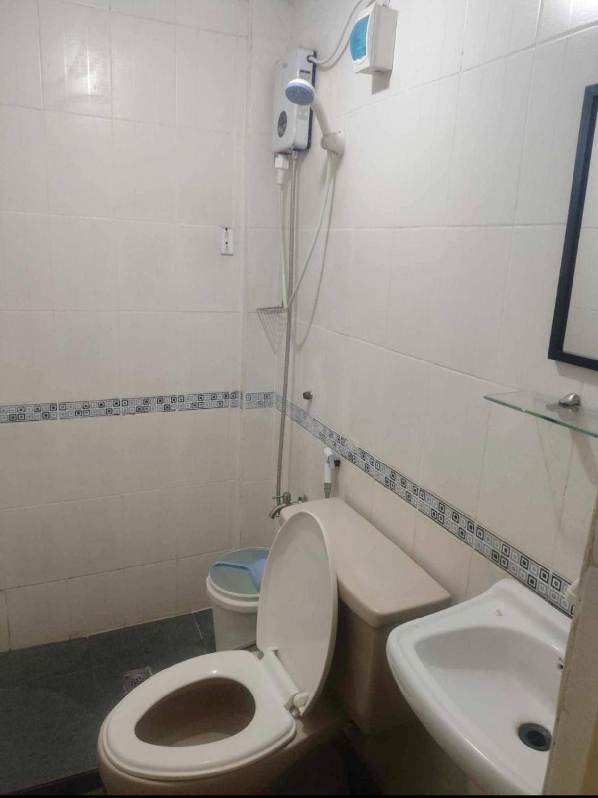 Paranaque City Bed And Brewhouse Sucat Bed & Breakfast エクステリア 写真